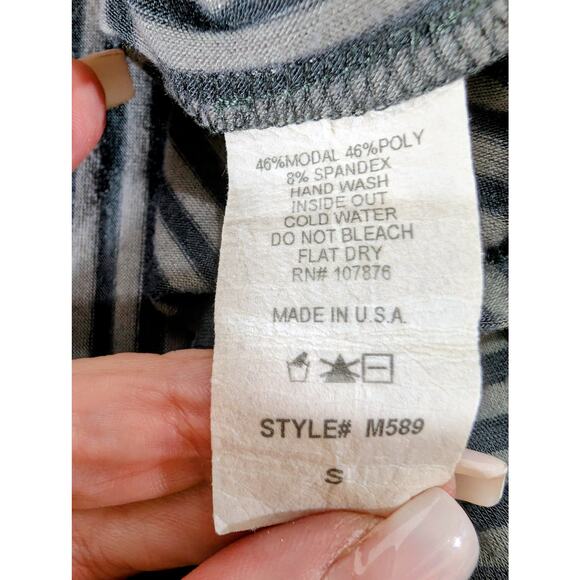 Comfy USA Gray Striped Oversized Modal Blend Tunic Top Size Small Made in USA - Picture 6 of 8